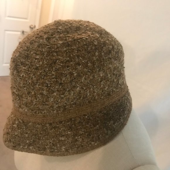 Betmar New York Brown Hat with Ribbon/Sequin - Picture 2 of 2